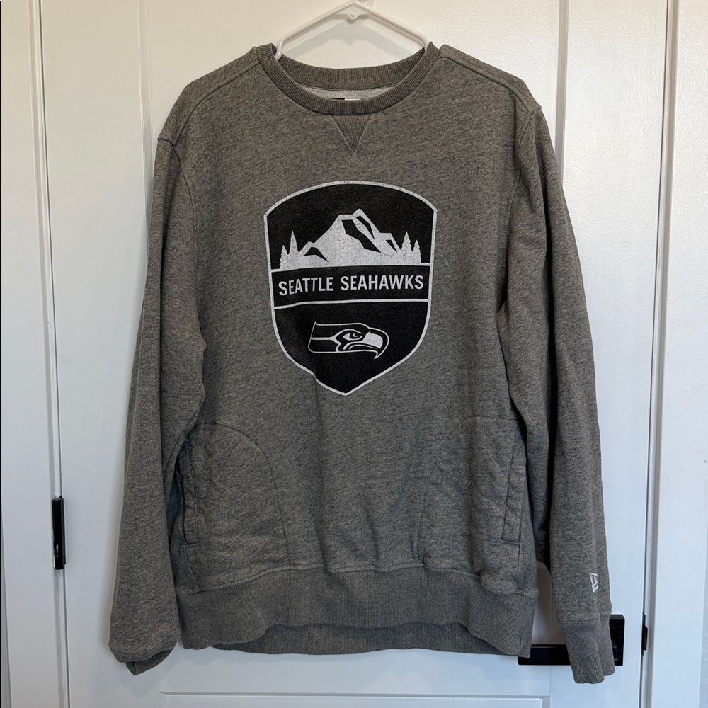 Men’s Seattle Seahawks New Era Gray Knit Sweater with pockets